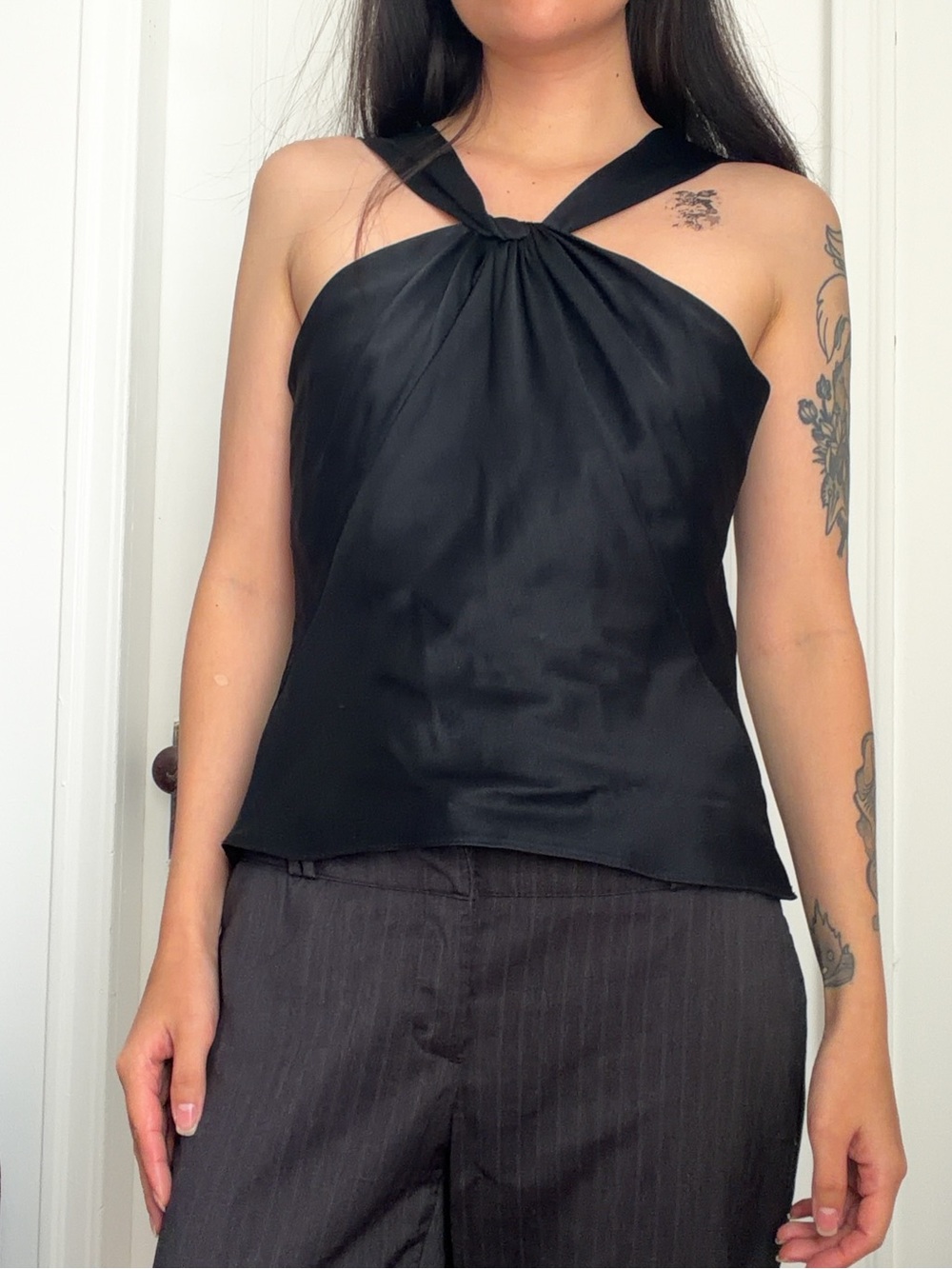 100% Silk satin Y2K black baby doll top low back twist top - Picture 5 of 5